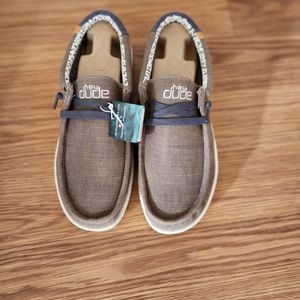 Hey dude wally slipon size 13